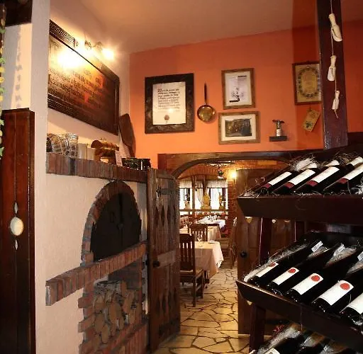 Pod Kluka Отель